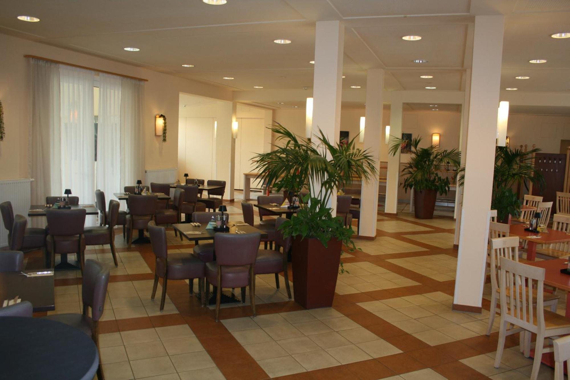 Jufa Hotel Im Brueckenkopfpark - Juelich Εξωτερικό φωτογραφία