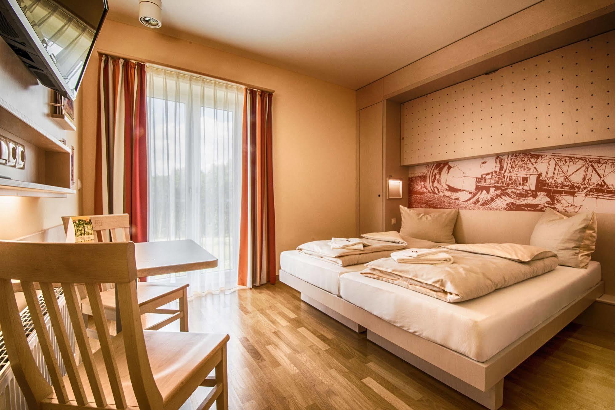 Jufa Hotel Im Brueckenkopfpark - Juelich Εξωτερικό φωτογραφία