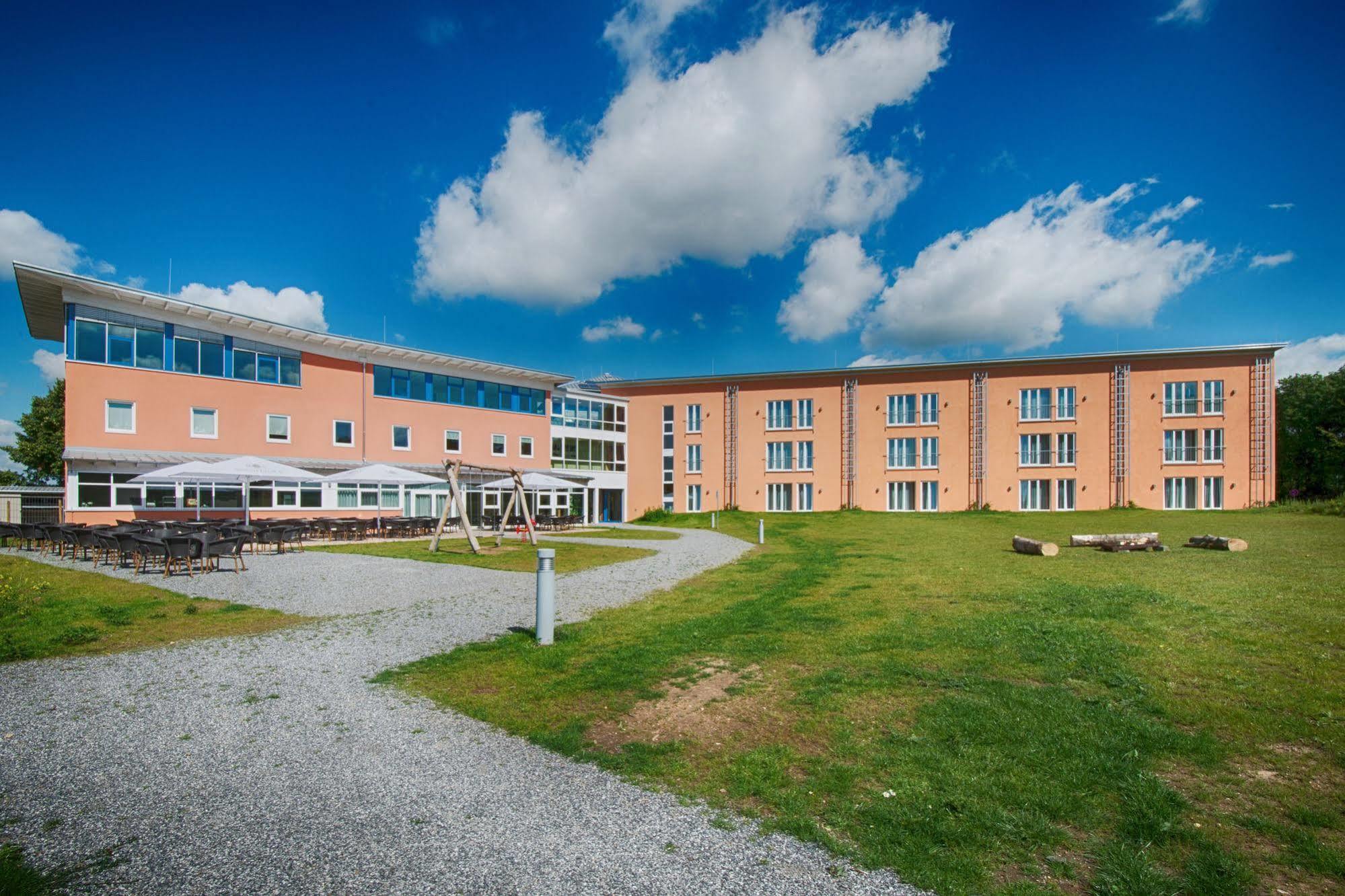 Jufa Hotel Im Brueckenkopfpark - Juelich Εξωτερικό φωτογραφία